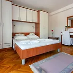 Antula Apartamento Banjol