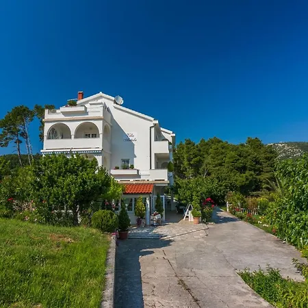 Antula アパート *