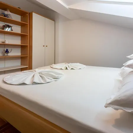 Antula Apartman *