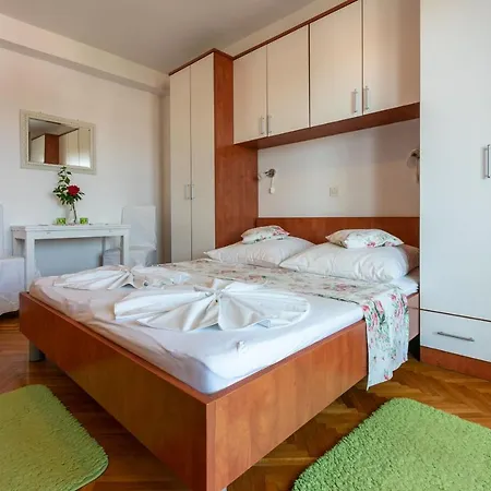 アパート Antula *