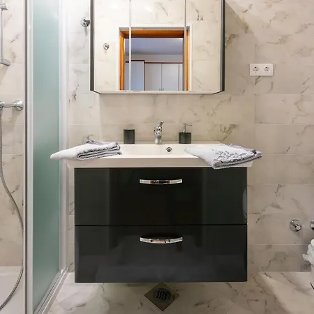 Апартаменты Antula Банёл