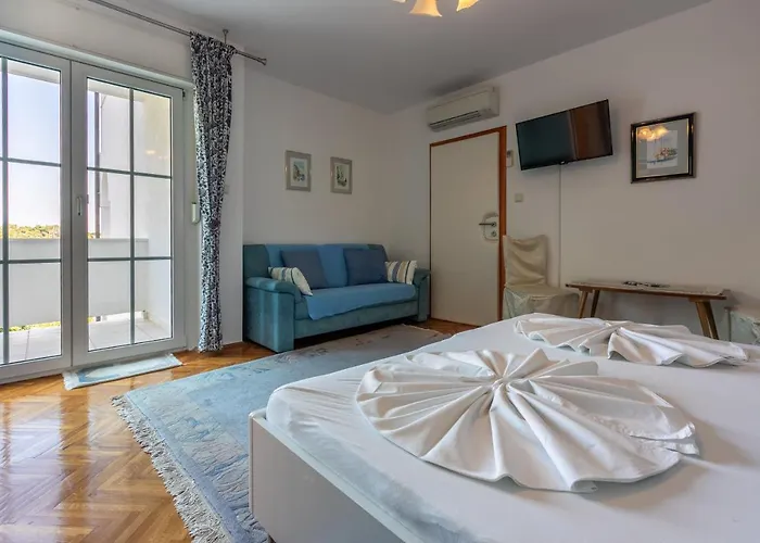 Antula Apartman Banjol