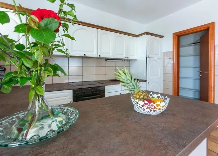 Antula Apartman Banjol