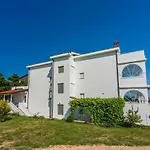 Antula Apartment Banjol